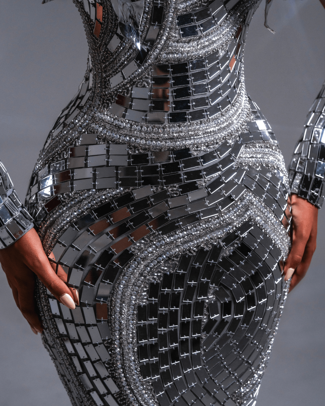 Dowera Metallic Gray Sleeveless Dress with Crystals and Flowers - BLINI