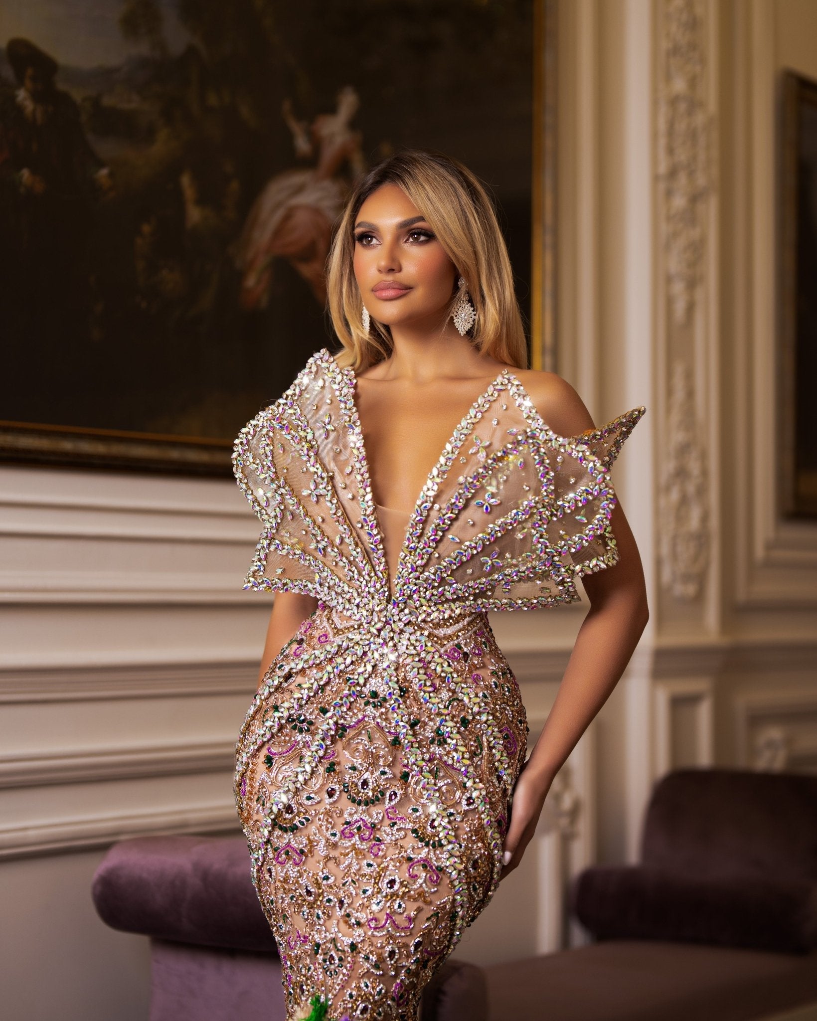 Luminescente Sleeveless Dress Embellished with Crystals and Feathers - BLINI