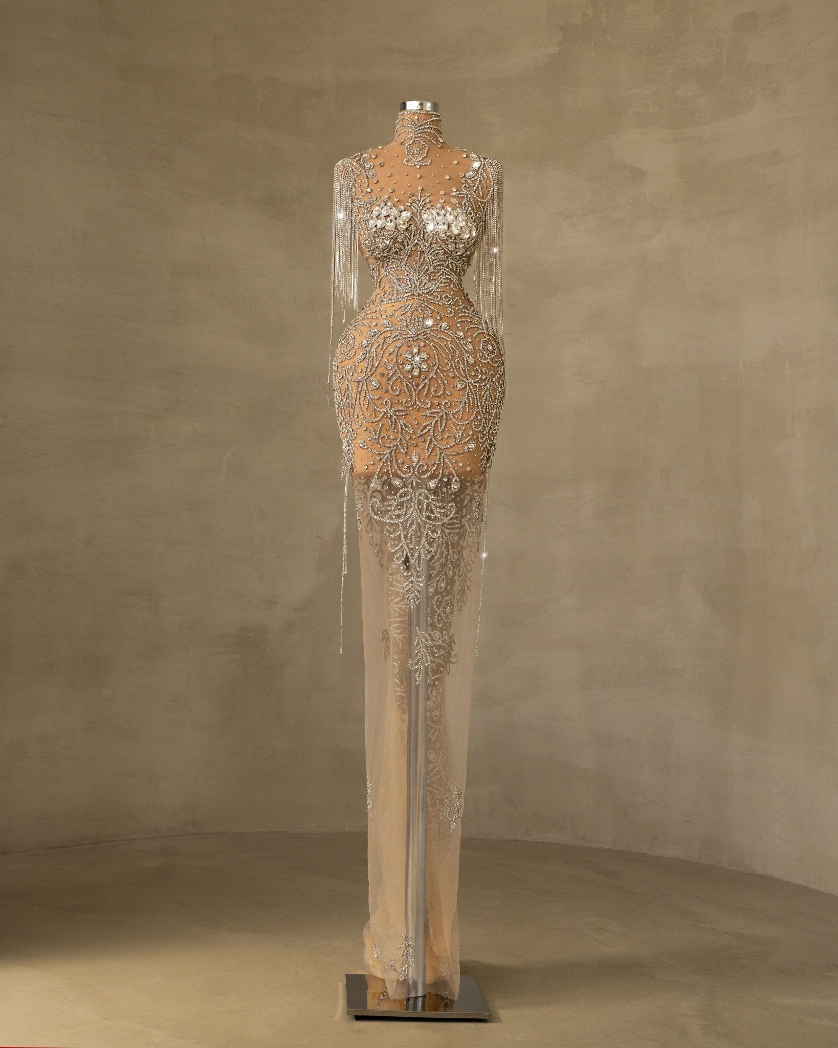 Melódia Silver Dress Embellished with Rhinestones and Tassels - BLINI