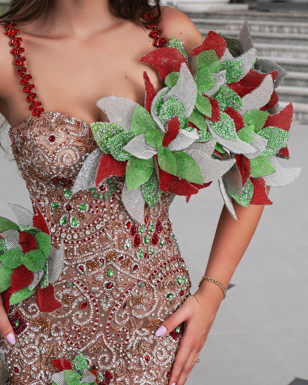 Patrícia Dress with Majestic Floral Elegance - BLINI