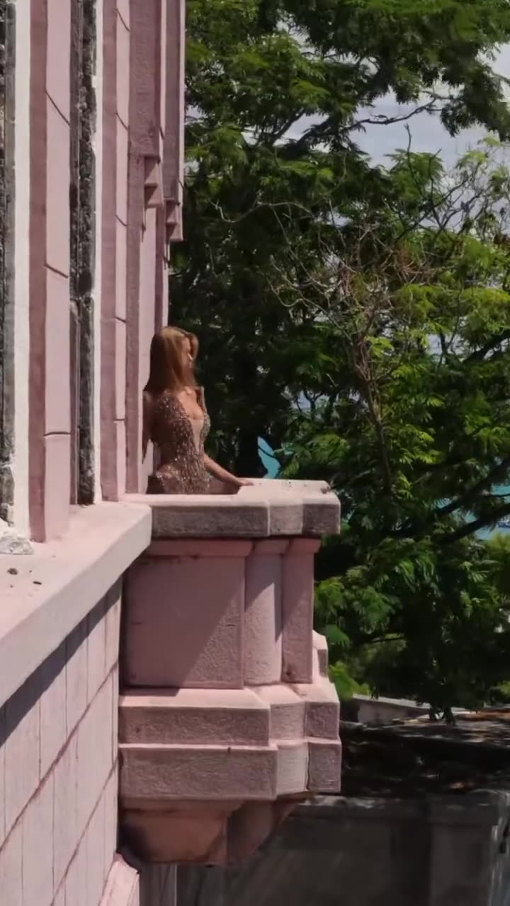 Cordelia in motion