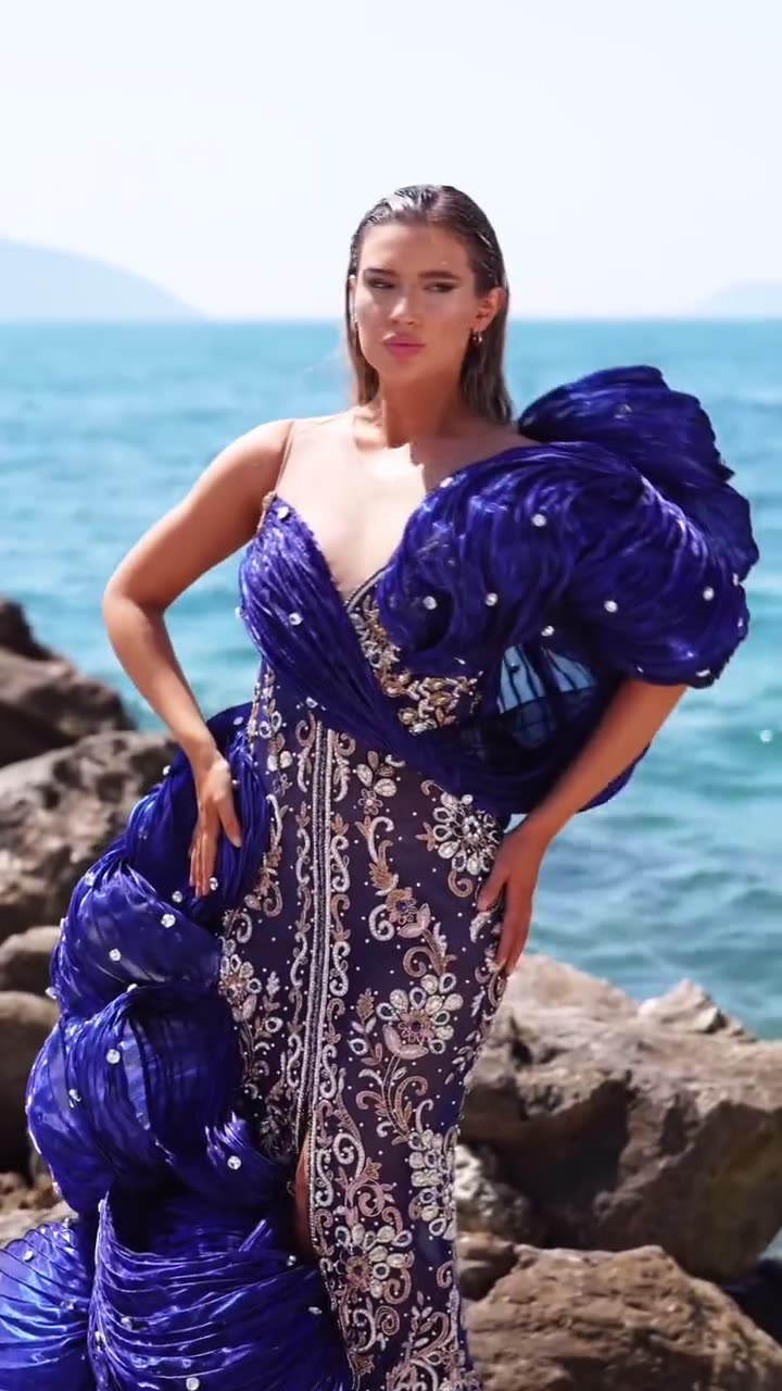 Thalássa in motion